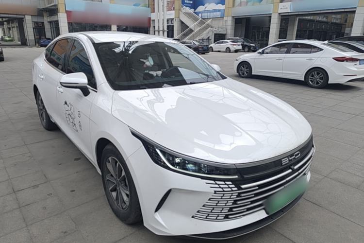 Used BYD Destroyer 05 2024 HONOR Edition DM-i 55KM Luxury Model Front Right 45 Deg