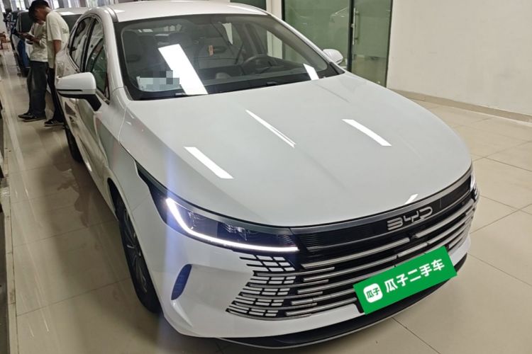 Used BYD Destroyer 05 2024 HONOR Edition DM-i 55KM Luxury Model Front Right 45 Deg