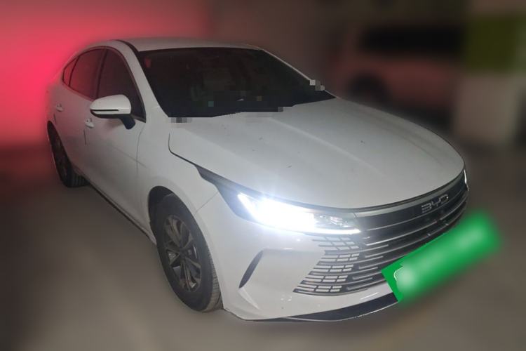 Used BYD Destroyer 05 2024 HONOR Edition DM-i 55KM Luxury Model Front Right 45 Deg