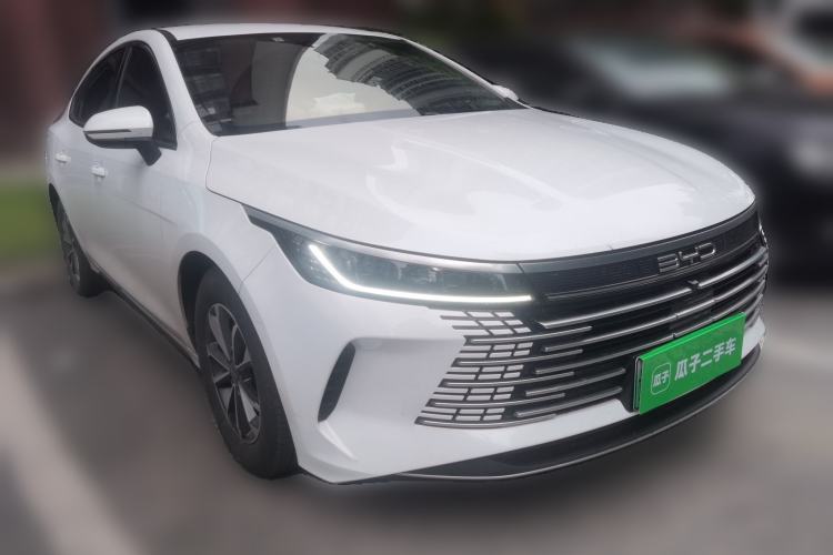Used BYD Destroyer 05 2024 HONOR Edition DM-i 55KM Luxury Model Front Right 45 Deg