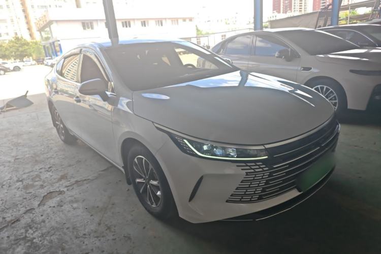 Used BYD Destroyer 05 2024 HONOR Edition DM-i 55KM Luxury Model Front Right 45 Deg