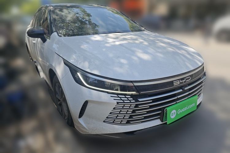 Used BYD Destroyer 05 2024 HONOR Edition DM-i 55KM Luxury Model Front Right 45 Deg