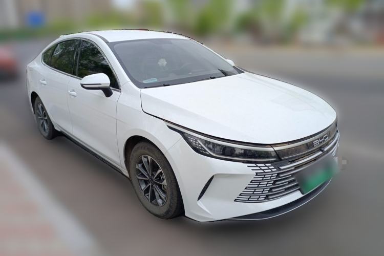 Used BYD Destroyer 05 2024 HONOR Edition DM-i 55KM Luxury Model Front Right 45 Deg