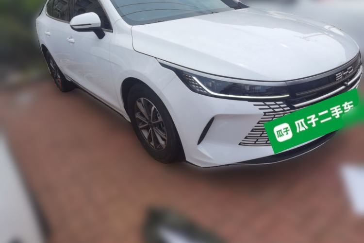 Used BYD Destroyer 05 2024 HONOR Edition DM-i 55KM Luxury Model Front Right 45 Deg
