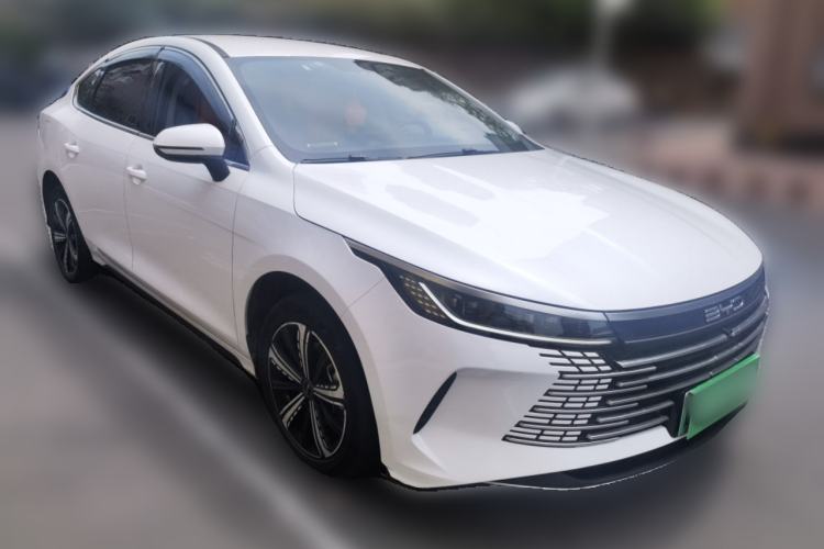 Used BYD Destroyer 05 2024 Honor Edition DM-i 120KM Luxury Model Front Right 45 Deg