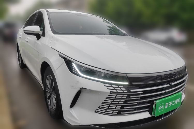 Used BYD Destroyer 05 2024 HONOR Edition DM-i 55KM Luxury Model Front Right 45 Deg