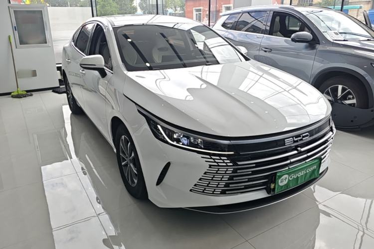 Used BYD Destroyer 05 2024 HONOR Edition DM-i 55KM Luxury Model Front Right 45 Deg