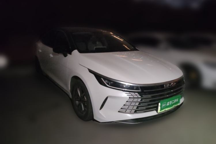 Used BYD Destroyer 05 2024 HONOR Edition DM-i 55KM Luxury Model Front Right 45 Deg