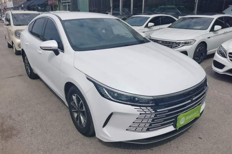 Used BYD Destroyer 05 2024 HONOR Edition DM-i 55KM Luxury Model Front Right 45 Deg