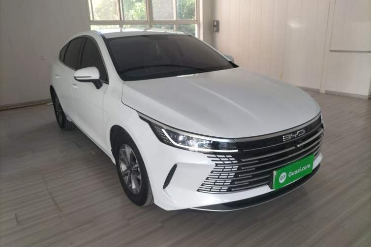 Used BYD Destroyer 05 2024 HONOR Edition DM-i 55KM Luxury Model Front Right 45 Deg