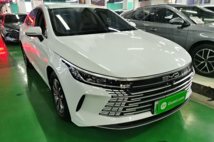 Used BYD Destroyer 05 2024 HONOR Edition DM-i 55KM Luxury Model Front Right 45 Deg
