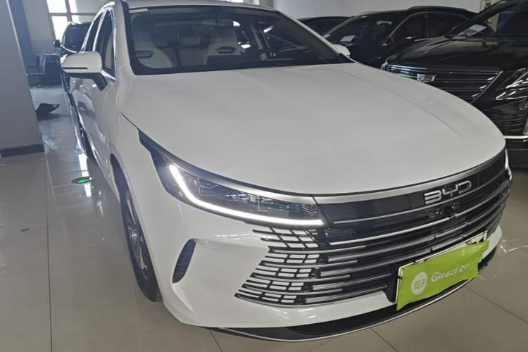 Used BYD Destroyer 05 2024 HONOR Edition DM-i 55KM Luxury Model Front Right 45 Deg