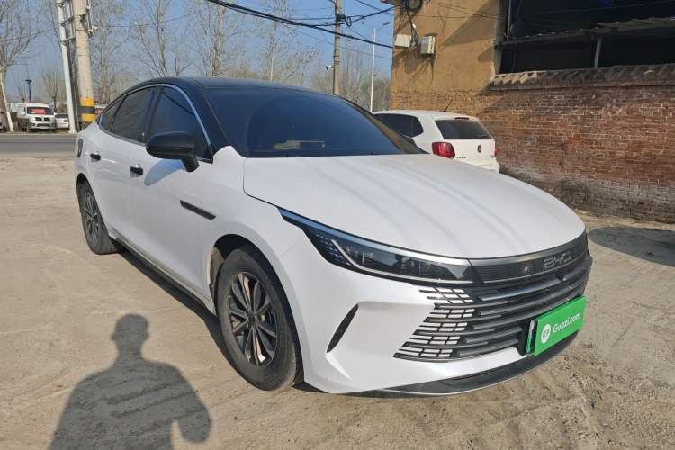 Used BYD Destroyer 05 2024 HONOR Edition DM-i 55KM Luxury Model Front Right 45 Deg