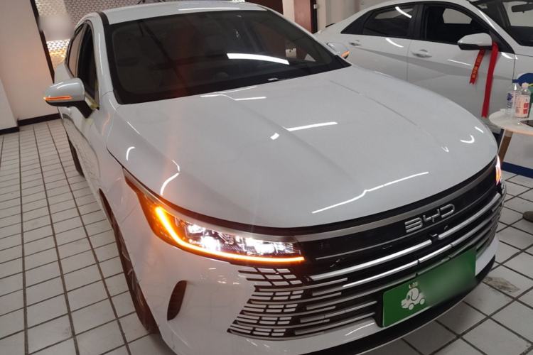 Used BYD Destroyer 05 2024 HONOR Edition DM-i 55KM Luxury Model Front Right 45 Deg