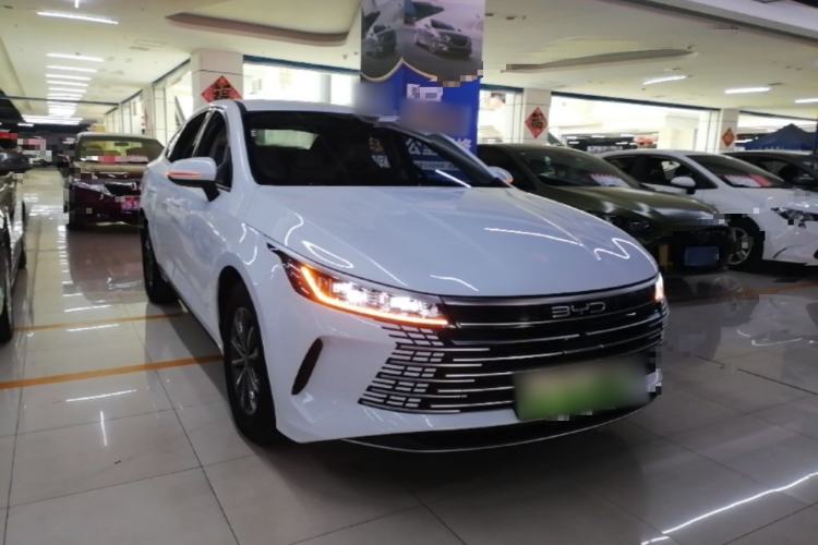Used BYD Destroyer 05 2024 HONOR Edition DM-i 55KM Luxury Model Front Right 45 Deg