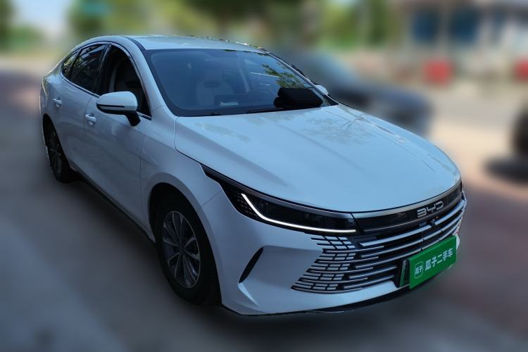 Used BYD Destroyer 05 2024 HONOR Edition DM-i 55KM Luxury Model Front Right 45 Deg