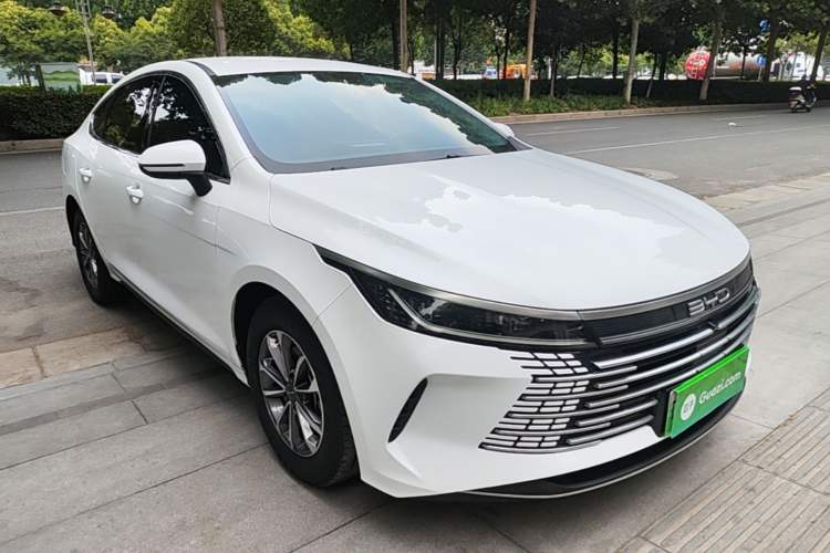 Used BYD Destroyer 05 2024 HONOR Edition DM-i 55KM Luxury Model Front Right 45 Deg