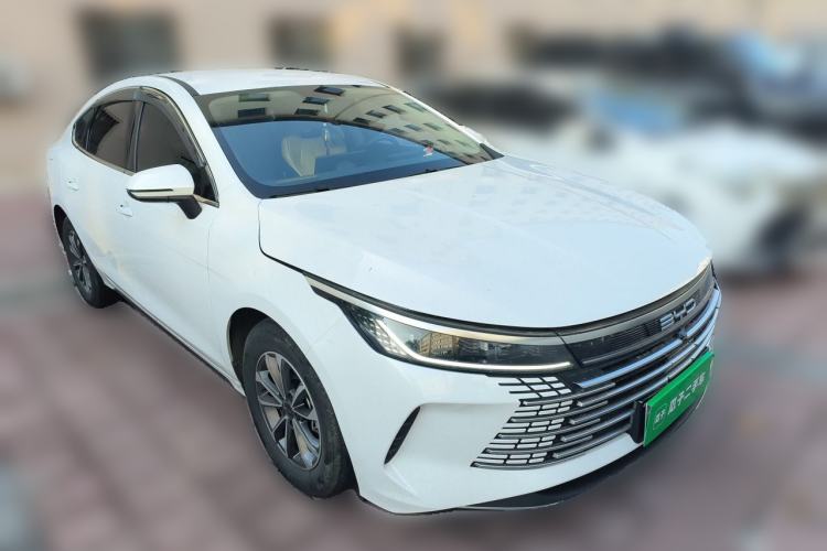 Used BYD Destroyer 05 2024 HONOR Edition DM-i 55KM Luxury Model Front Right 45 Deg