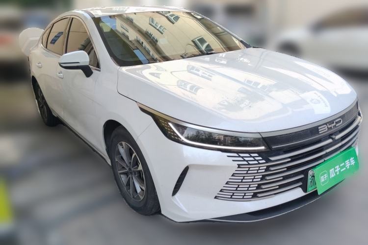 Used BYD Destroyer 05 2024 HONOR Edition DM-i 55KM Luxury Model Front Right 45 Deg