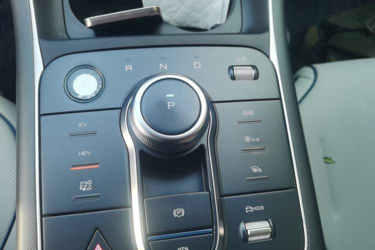 Used BYD Destroyer 05 2024 HONOR Edition DM-i 55KM Luxury Model Gear Lever