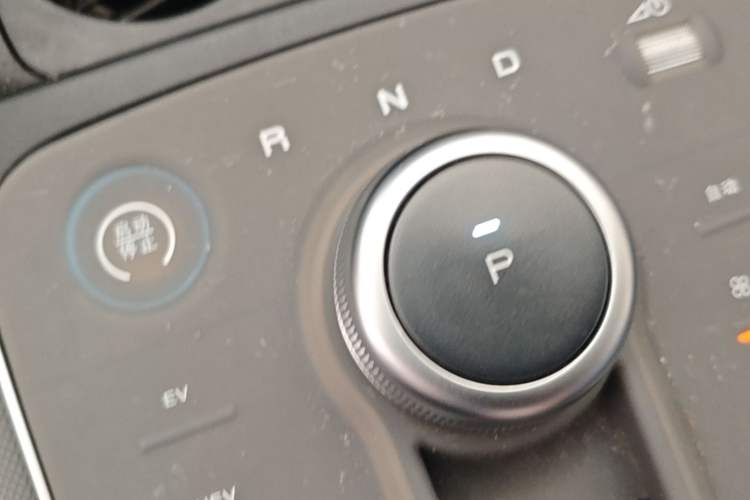 Used BYD Destroyer 05 2024 HONOR Edition DM-i 55KM Luxury Model Gear Lever