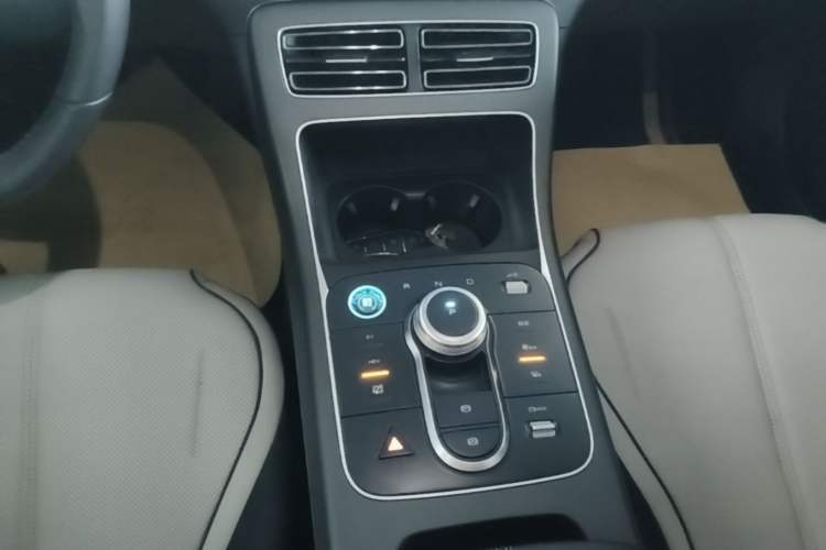 Used BYD Destroyer 05 2024 HONOR Edition DM-i 55KM Luxury Model Gear Lever