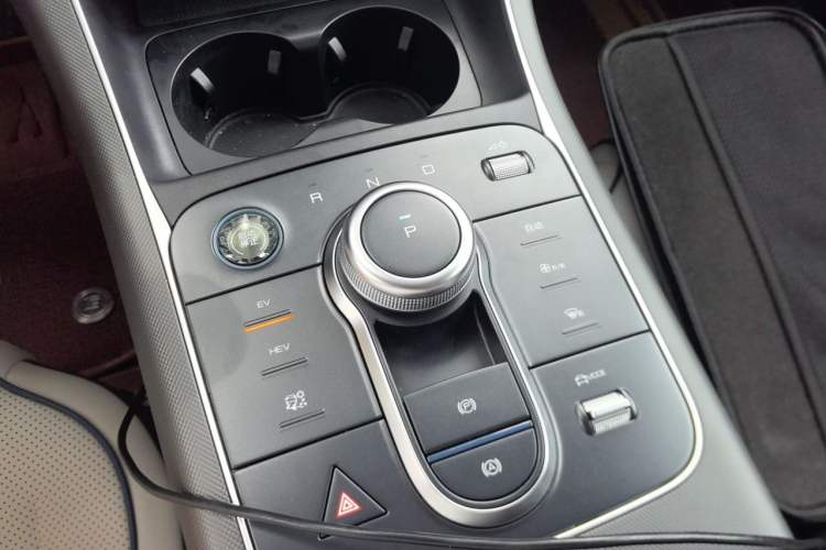 Used BYD Destroyer 05 2024 HONOR Edition DM-i 55KM Luxury Model Gear Lever