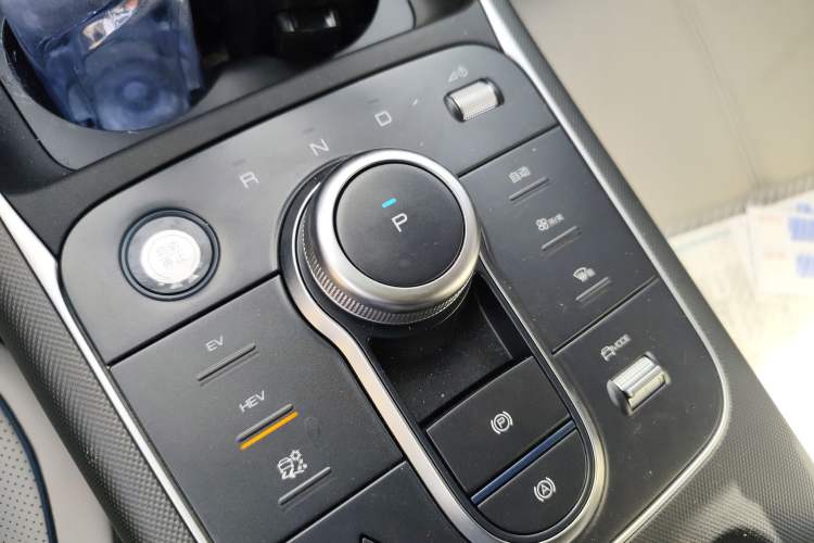 Used BYD Destroyer 05 2024 HONOR Edition DM-i 55KM Luxury Model Gear Lever
