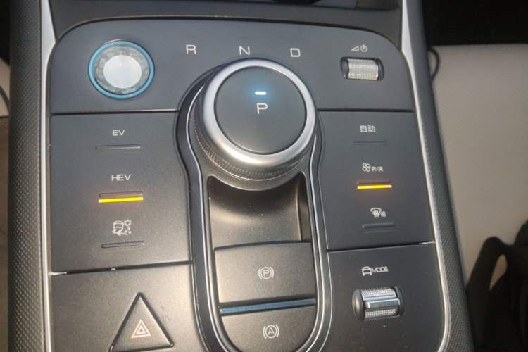Used BYD Destroyer 05 2024 HONOR Edition DM-i 55KM Luxury Model Gear Lever