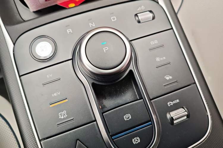 Used BYD Destroyer 05 2024 HONOR Edition DM-i 55KM Luxury Model Gear Lever