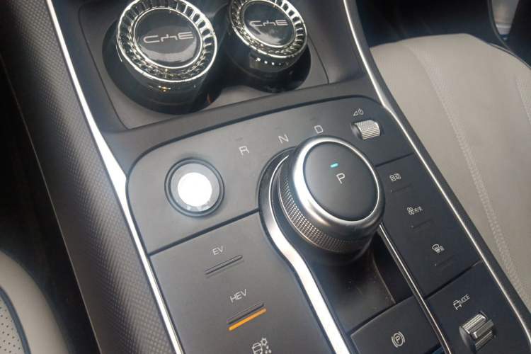 Used BYD Destroyer 05 2024 HONOR Edition DM-i 55KM Luxury Model Gear Lever
