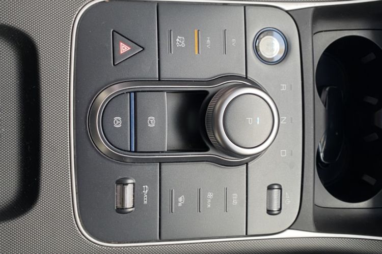 Used BYD Destroyer 05 2024 HONOR Edition DM-i 55KM Luxury Model Gear Lever
