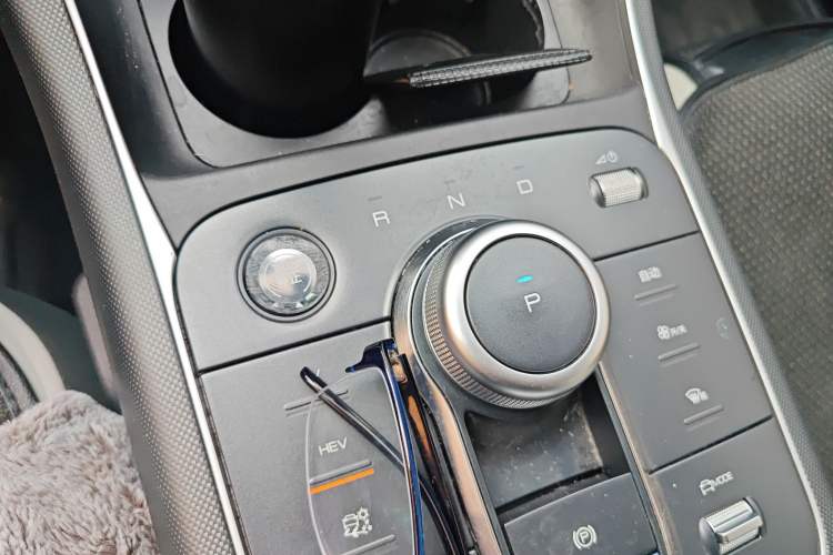 Used BYD Destroyer 05 2024 HONOR Edition DM-i 55KM Luxury Model Gear Lever