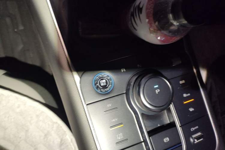 Used BYD Destroyer 05 2024 HONOR Edition DM-i 55KM Luxury Model Gear Lever