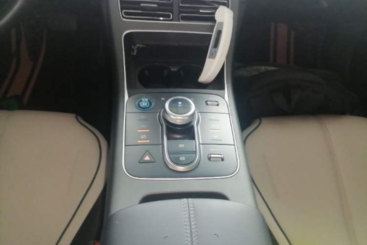 Used BYD Destroyer 05 2024 HONOR Edition DM-i 55KM Luxury Model Gear Lever