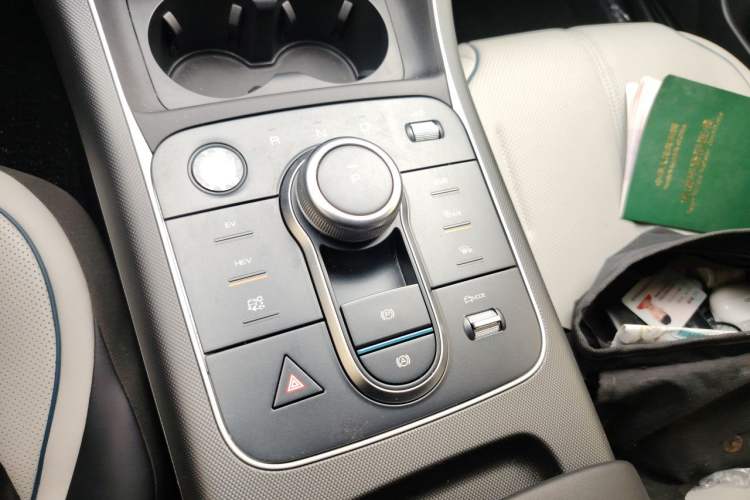 Used BYD Destroyer 05 2024 HONOR Edition DM-i 55KM Luxury Model Gear Lever