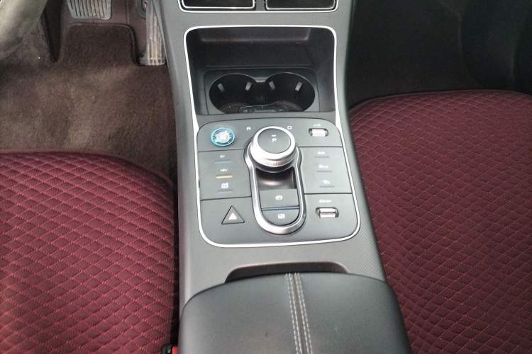Used BYD Destroyer 05 2024 HONOR Edition DM-i 55KM Luxury Model Gear Lever