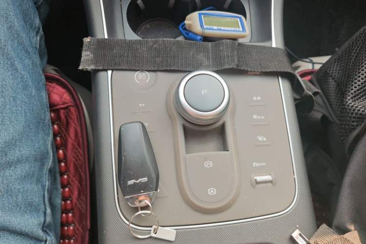Used BYD Destroyer 05 2024 HONOR Edition DM-i 55KM Luxury Model Gear Lever