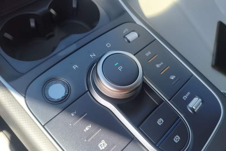 Used BYD Destroyer 05 2024 HONOR Edition DM-i 55KM Luxury Model Gear Lever