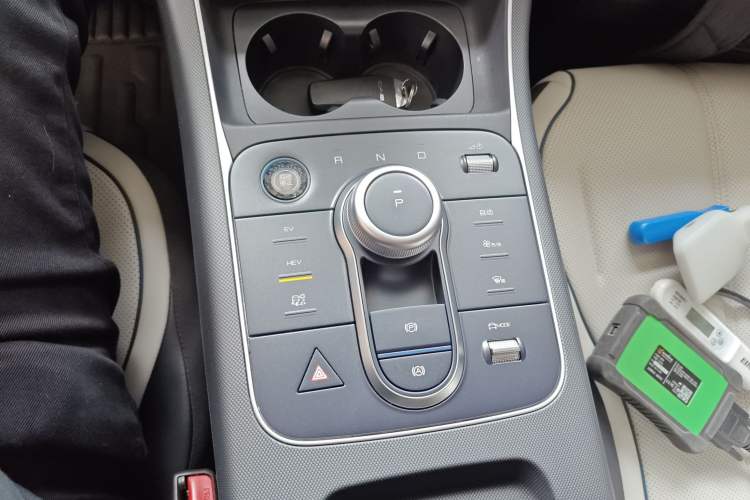 Used BYD Destroyer 05 2024 HONOR Edition DM-i 55KM Luxury Model Gear Lever