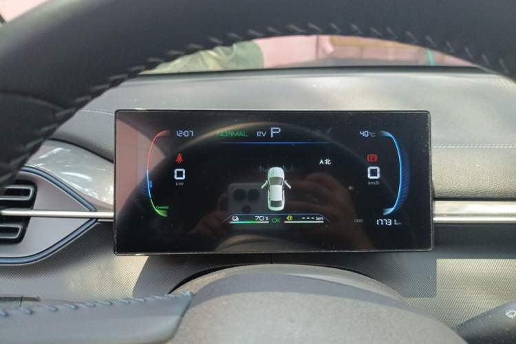 Used BYD Destroyer 05 2024 Honor Edition DM-i 120KM Luxury Model Instrument Cluster