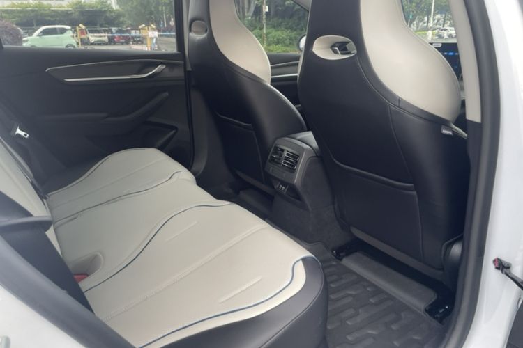 Used BYD Destroyer 05 2024 HONOR Edition DM-i 55KM Luxury Model Interior 1