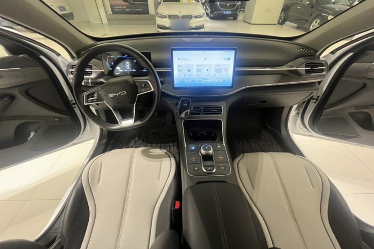 Used BYD Destroyer 05 2024 HONOR Edition DM-i 55KM Luxury Model Interior 1