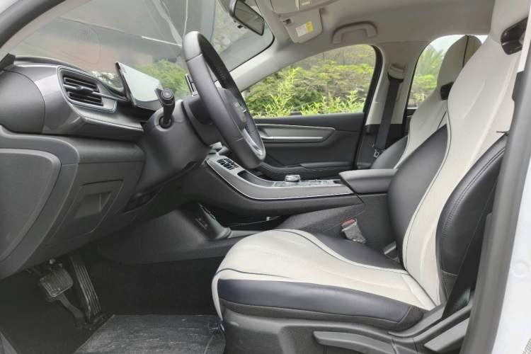 Used BYD Destroyer 05 2024 HONOR Edition DM-i 55KM Luxury Model Interior 1