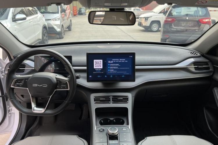 Used BYD Destroyer 05 2024 HONOR Edition DM-i 55KM Luxury Model Interior 1