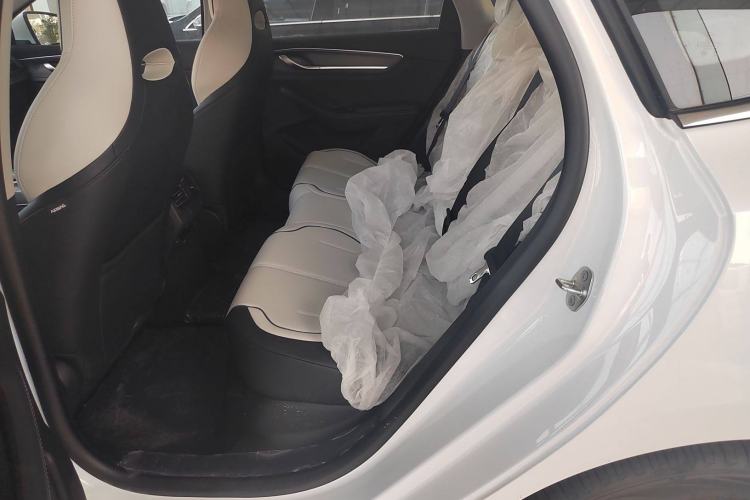 Used BYD Destroyer 05 2024 Honor Edition DM-i 120KM Luxury Model Interior 1