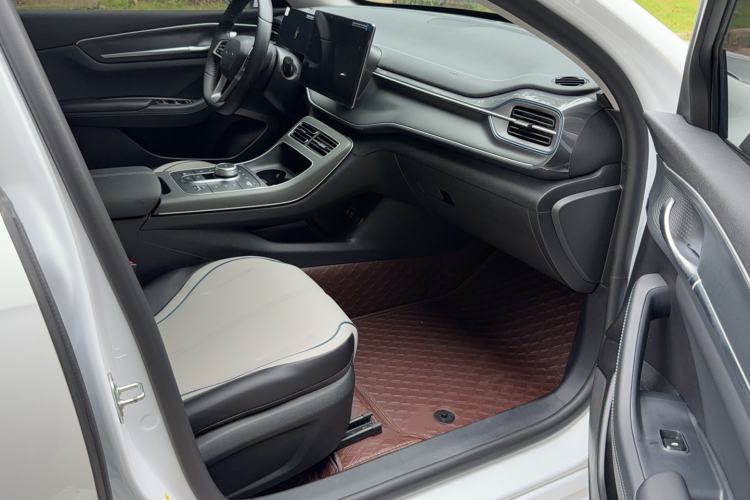 Used BYD Destroyer 05 2024 HONOR Edition DM-i 55KM Luxury Model Interior 1