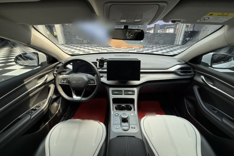 Used BYD Destroyer 05 2024 HONOR Edition DM-i 55KM Luxury Model Interior 2