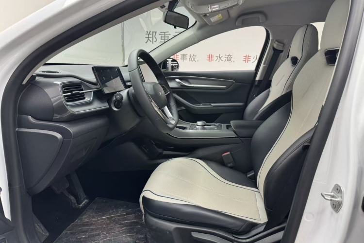Used BYD Destroyer 05 2024 HONOR Edition DM-i 55KM Luxury Model Interior 2