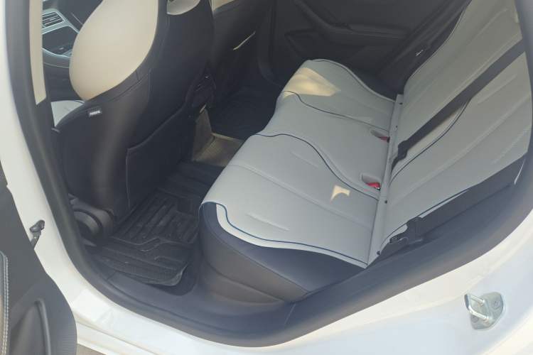 Used BYD Destroyer 05 2024 HONOR Edition DM-i 55KM Luxury Model Interior 2